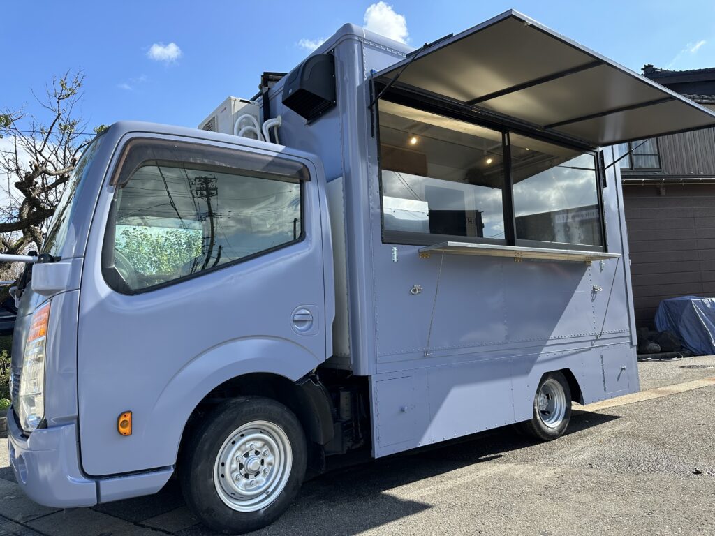 キッチンカー キャンピングカー – 日特車輌株式会社